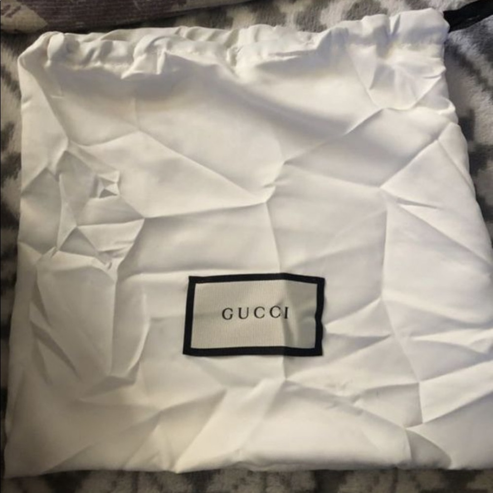 Authentic Gucci Belt (Red) - Picture 5 of 5